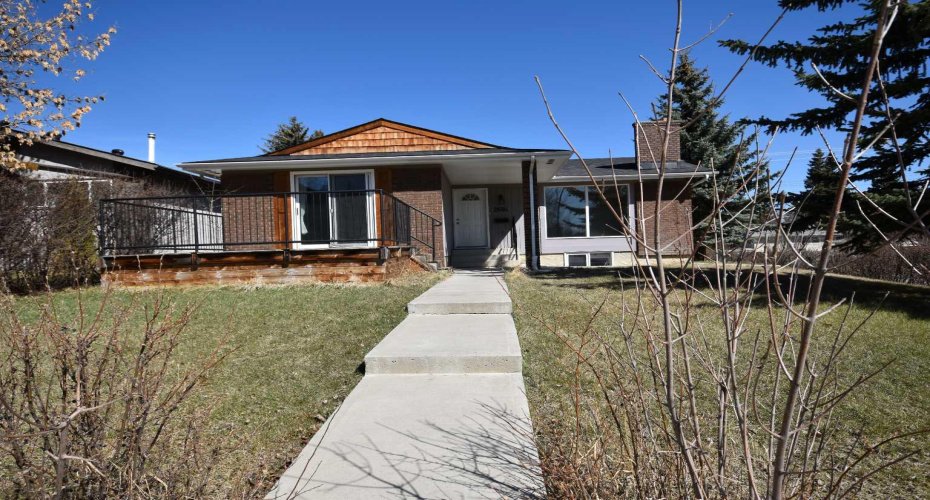 2604 106 Avenue, Calgary, Alberta T2W 2J1, 4 Bedroom Bedrooms, 0 ,3 BathroomBathrooms,Residential,For Sale,106,0,A2328300
