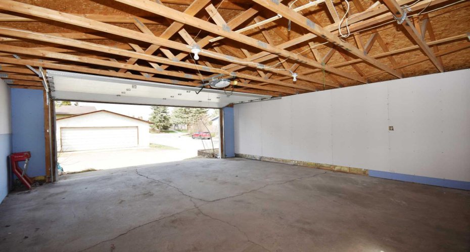 2604 106 Avenue, Calgary, Alberta T2W 2J1, 4 Bedroom Bedrooms, 0 ,3 BathroomBathrooms,Residential,For Sale,106,0,A2328300