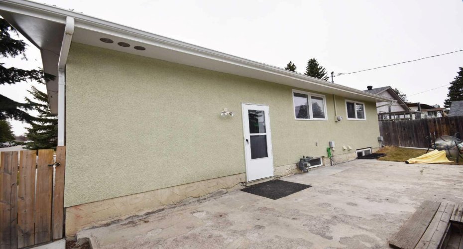 2604 106 Avenue, Calgary, Alberta T2W 2J1, 4 Bedroom Bedrooms, 0 ,3 BathroomBathrooms,Residential,For Sale,106,0,A2328300