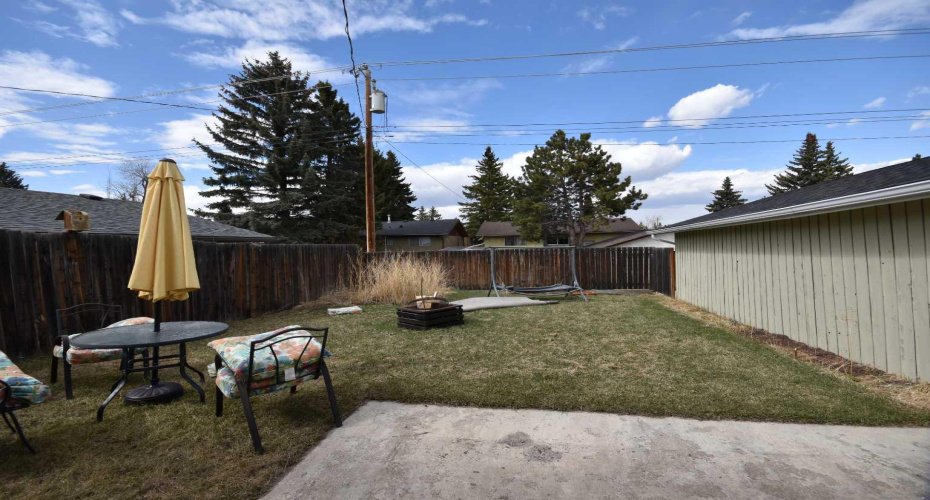 2604 106 Avenue, Calgary, Alberta T2W 2J1, 4 Bedroom Bedrooms, 0 ,3 BathroomBathrooms,Residential,For Sale,106,0,A2328300