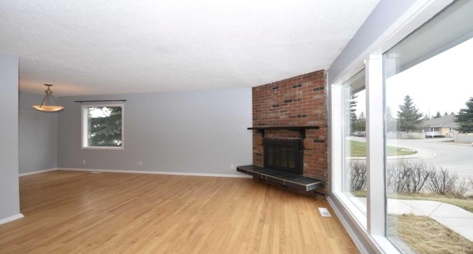 2604 106 Avenue, Calgary, Alberta T2W 2J1, 4 Bedroom Bedrooms, 0 ,3 BathroomBathrooms,Residential,For Sale,106,0,A2328300