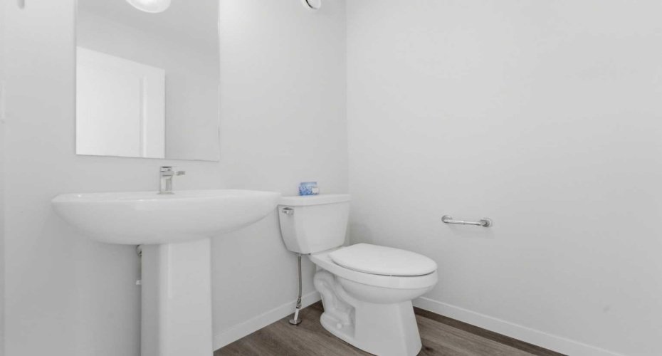 21 Corner Glen Row, Calgary, Alberta T3M 2L9, 5 Bedroom Bedrooms, 0 ,4 BathroomBathrooms,Residential,For Sale,Corner Glen,0,A2328306