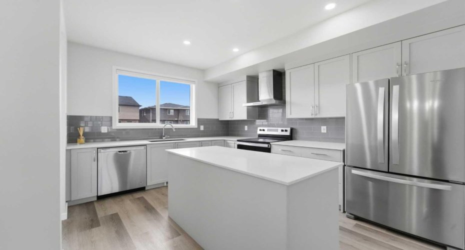 21 Corner Glen Row, Calgary, Alberta T3M 2L9, 5 Bedroom Bedrooms, 0 ,4 BathroomBathrooms,Residential,For Sale,Corner Glen,0,A2328306