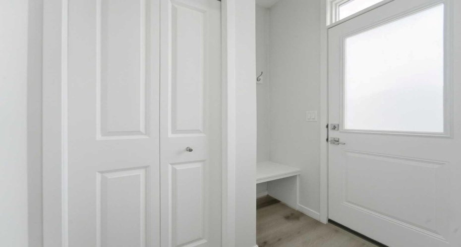 21 Corner Glen Row, Calgary, Alberta T3M 2L9, 5 Bedroom Bedrooms, 0 ,4 BathroomBathrooms,Residential,For Sale,Corner Glen,0,A2328306
