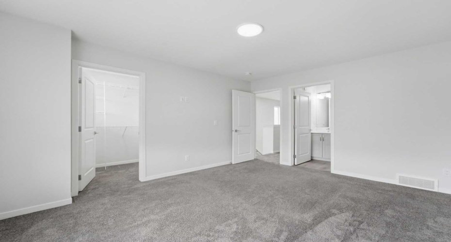 21 Corner Glen Row, Calgary, Alberta T3M 2L9, 5 Bedroom Bedrooms, 0 ,4 BathroomBathrooms,Residential,For Sale,Corner Glen,0,A2328306