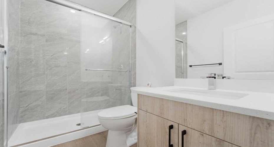 21 Corner Glen Row, Calgary, Alberta T3M 2L9, 5 Bedroom Bedrooms, 0 ,4 BathroomBathrooms,Residential,For Sale,Corner Glen,0,A2328306