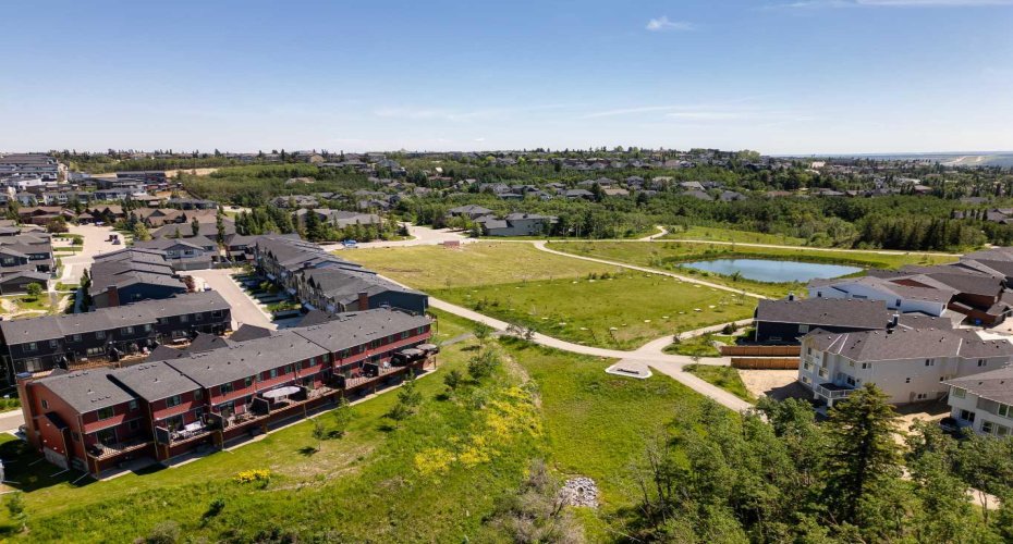 64 Spring Willow Close, Calgary, Alberta T3E 6E8, 3 Bedroom Bedrooms, 0 ,3 BathroomBathrooms,Residential,For Sale,Spring Willow,0,A2328310