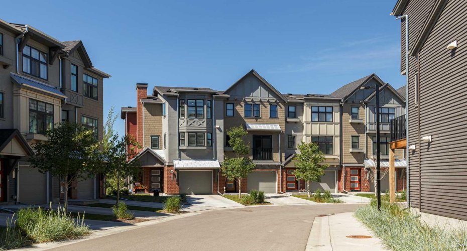 64 Spring Willow Close, Calgary, Alberta T3E 6E8, 3 Bedroom Bedrooms, 0 ,3 BathroomBathrooms,Residential,For Sale,Spring Willow,0,A2328310