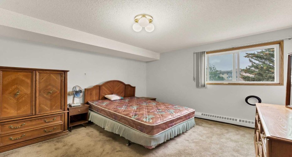 3090 15 Avenue, Medicine Hat, Alberta T1B 3Z3, 2 Bedroom Bedrooms, 0 ,2 BathroomBathrooms,Residential,For Sale,15,0,A2328316