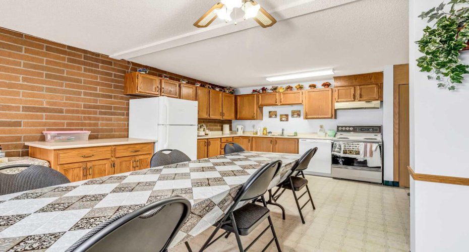 3090 15 Avenue, Medicine Hat, Alberta T1B 3Z3, 2 Bedroom Bedrooms, 0 ,2 BathroomBathrooms,Residential,For Sale,15,0,A2328316