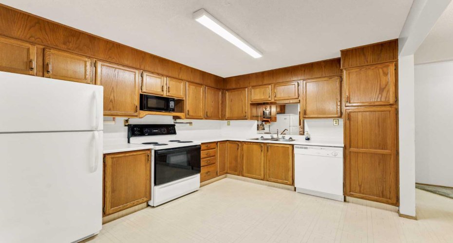 3090 15 Avenue, Medicine Hat, Alberta T1B 3Z3, 2 Bedroom Bedrooms, 0 ,2 BathroomBathrooms,Residential,For Sale,15,0,A2328316