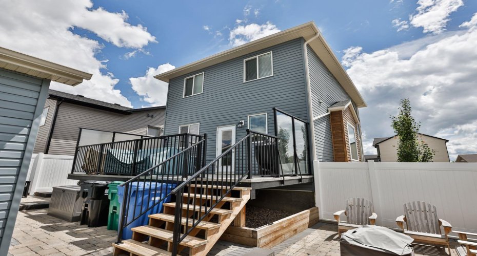 963 40 Avenue, Lethbridge, Alberta T1H7G9, 4 Bedroom Bedrooms, 0 ,4 BathroomBathrooms,Residential,For Sale,40,0,A2328317