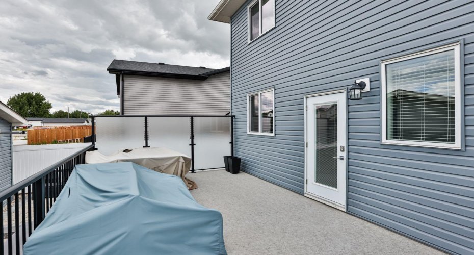 963 40 Avenue, Lethbridge, Alberta T1H7G9, 4 Bedroom Bedrooms, 0 ,4 BathroomBathrooms,Residential,For Sale,40,0,A2328317