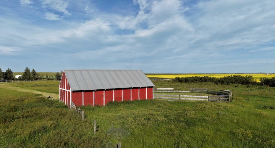 263076 Twp Rd 154, Rural Willow Creek No. 26, M.D. of, Alberta T0L 1R0, 4 Bedroom Bedrooms, 0 ,2 BathroomBathrooms,Residential,For Sale,Twp Rd 154,0,A2328327