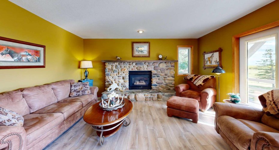 263076 Twp Rd 154, Rural Willow Creek No. 26, M.D. of, Alberta T0L 1R0, 4 Bedroom Bedrooms, 0 ,2 BathroomBathrooms,Residential,For Sale,Twp Rd 154,0,A2328327