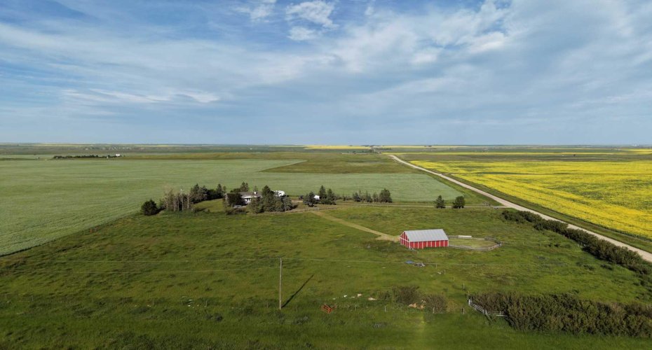 263076 Twp Rd 154, Rural Willow Creek No. 26, M.D. of, Alberta T0L 1R0, 4 Bedroom Bedrooms, 0 ,2 BathroomBathrooms,Residential,For Sale,Twp Rd 154,0,A2328327
