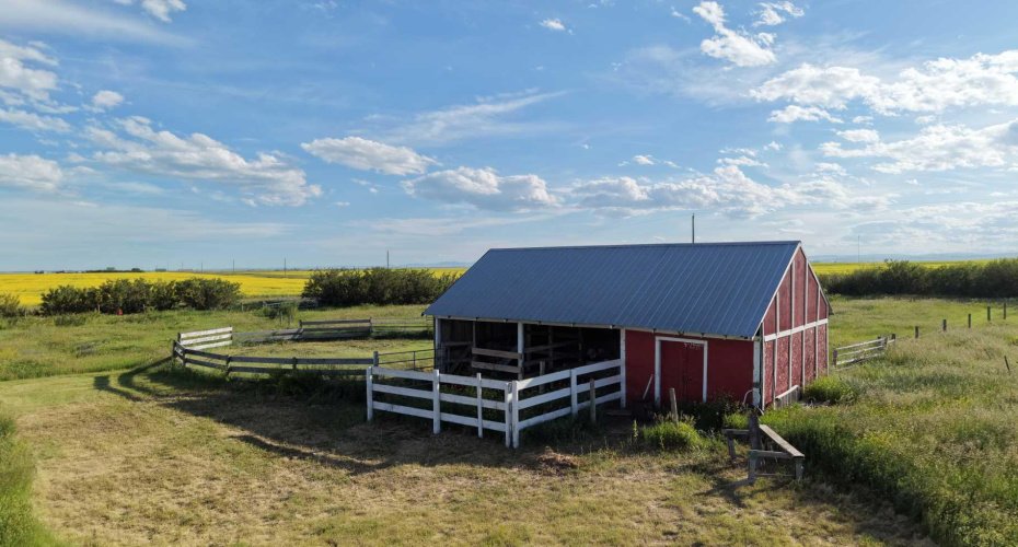 263076 Twp Rd 154, Rural Willow Creek No. 26, M.D. of, Alberta T0L 1R0, 4 Bedroom Bedrooms, 0 ,2 BathroomBathrooms,Residential,For Sale,Twp Rd 154,0,A2328327