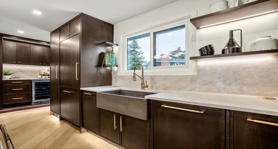 216 Oakridge Place, Calgary, Alberta T2V 1V2, 4 Bedroom Bedrooms, 0 ,4 BathroomBathrooms,Residential,For Sale,Oakridge,0,A2328339
