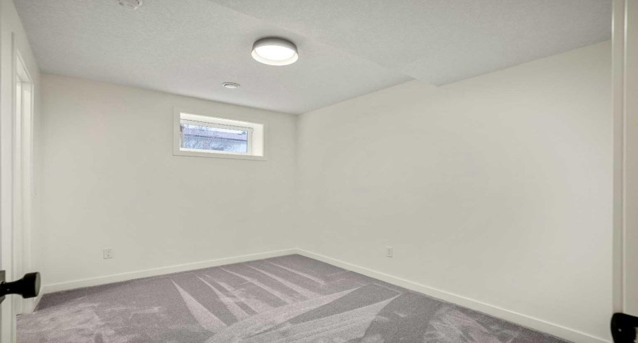 216 Oakridge Place, Calgary, Alberta T2V 1V2, 4 Bedroom Bedrooms, 0 ,4 BathroomBathrooms,Residential,For Sale,Oakridge,0,A2328339