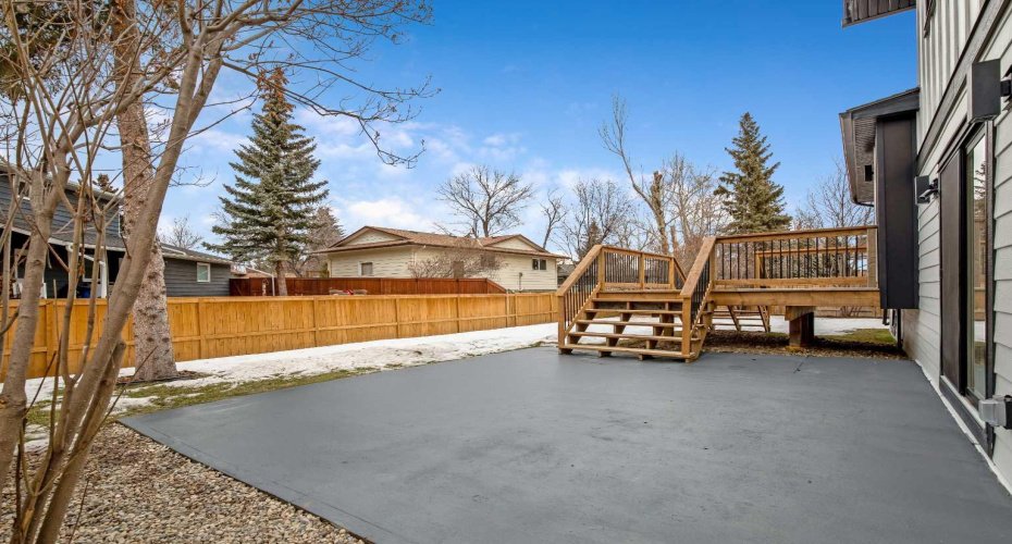 216 Oakridge Place, Calgary, Alberta T2V 1V2, 4 Bedroom Bedrooms, 0 ,4 BathroomBathrooms,Residential,For Sale,Oakridge,0,A2328339