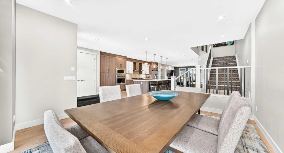 218 26 Avenue, Calgary, Alberta T2M 2C9, 4 Bedroom Bedrooms, 0 ,4 BathroomBathrooms,Residential,For Sale,26,0,A2324934