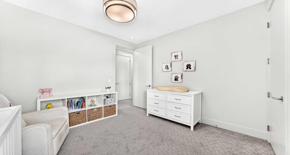 218 26 Avenue, Calgary, Alberta T2M 2C9, 4 Bedroom Bedrooms, 0 ,4 BathroomBathrooms,Residential,For Sale,26,0,A2324934