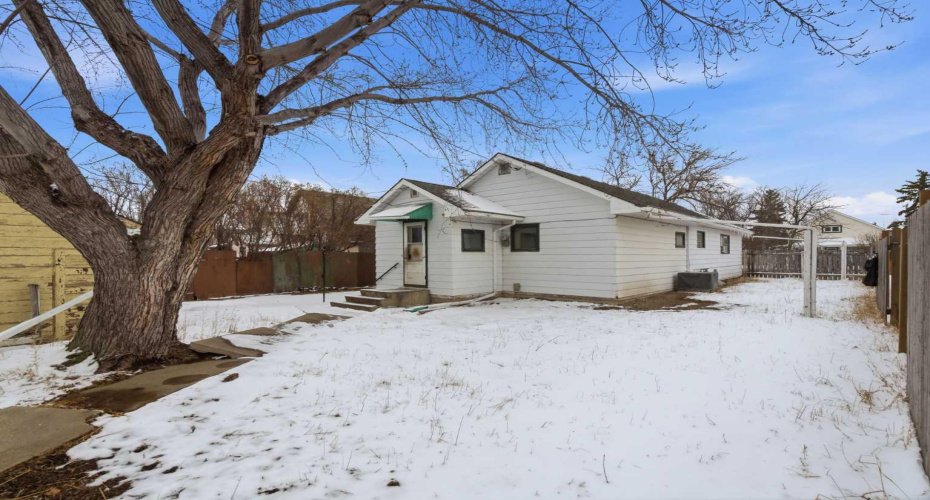 224 1 Street, Vulcan, Alberta T0L2B0, 2 Bedroom Bedrooms, 0 ,1 BathroomBathrooms,Residential,For Sale,1,0,A2328347