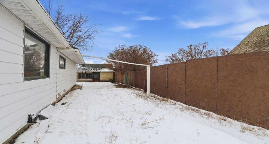 224 1 Street, Vulcan, Alberta T0L2B0, 2 Bedroom Bedrooms, 0 ,1 BathroomBathrooms,Residential,For Sale,1,0,A2328347