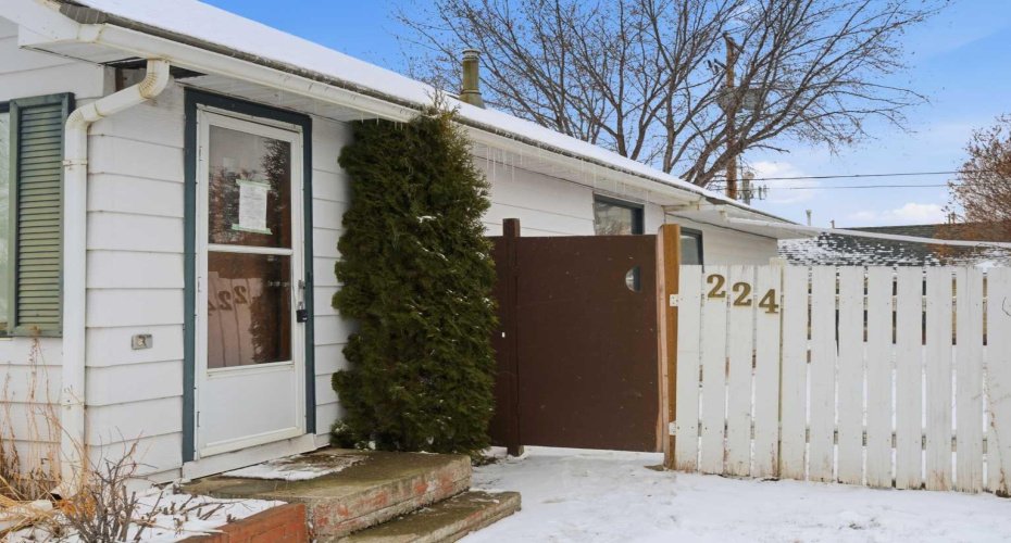224 1 Street, Vulcan, Alberta T0L2B0, 2 Bedroom Bedrooms, 0 ,1 BathroomBathrooms,Residential,For Sale,1,0,A2328347