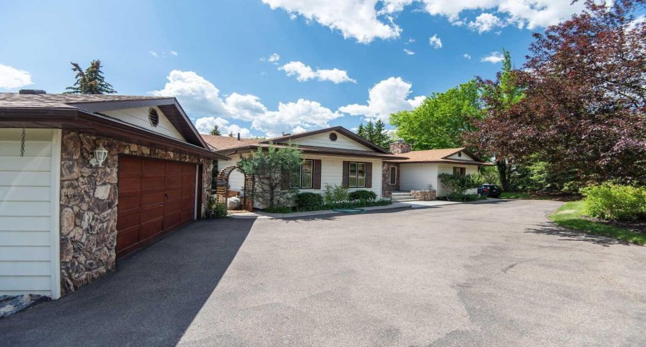 28319 Township Road 384, Rural Red Deer County, Alberta T4S 2A4, 5 Bedroom Bedrooms, 0 ,4 BathroomBathrooms,Residential,For Sale,Township Road 384,0,A2328350