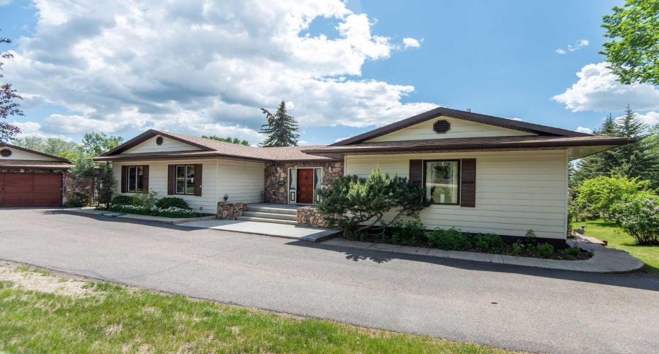 28319 Township Road 384, Rural Red Deer County, Alberta T4S 2A4, 5 Bedroom Bedrooms, 0 ,4 BathroomBathrooms,Residential,For Sale,Township Road 384,0,A2328350