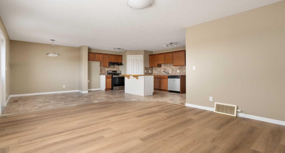 6802 50 Avenue, Camrose, Alberta T4V 5C7, 3 Bedroom Bedrooms, 0 ,3 BathroomBathrooms,Residential,For Sale,50,0,A2328351