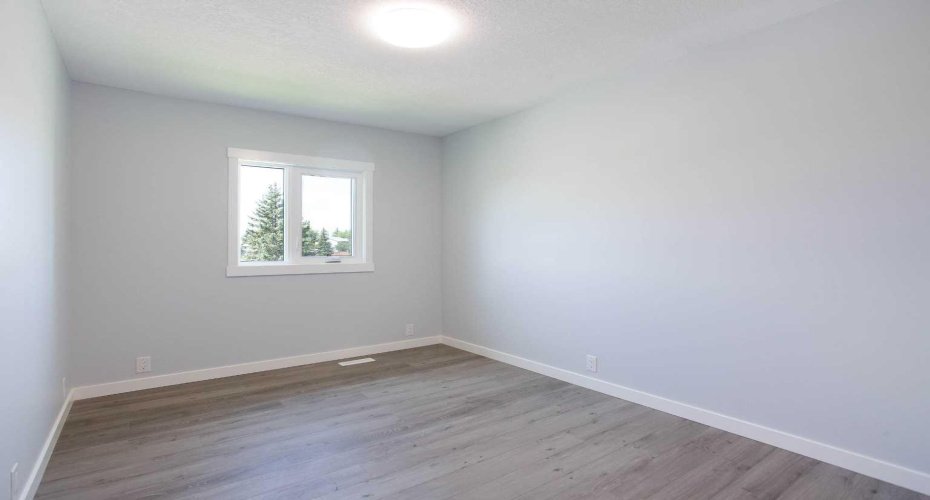 68 Abergale Way, Calgary, Alberta T2A 6H7, 3 Bedroom Bedrooms, 0 ,2 BathroomBathrooms,Residential,For Sale,Abergale,0,A2325354