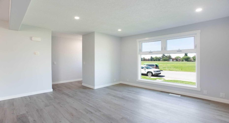 68 Abergale Way, Calgary, Alberta T2A 6H7, 3 Bedroom Bedrooms, 0 ,2 BathroomBathrooms,Residential,For Sale,Abergale,0,A2325354