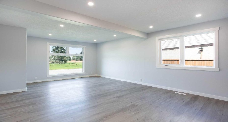 68 Abergale Way, Calgary, Alberta T2A 6H7, 3 Bedroom Bedrooms, 0 ,2 BathroomBathrooms,Residential,For Sale,Abergale,0,A2325354