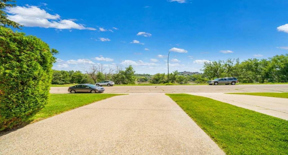 510 1 Street, Medicine Hat, Alberta T1A 6H8, 3 Bedroom Bedrooms, 0 ,3 BathroomBathrooms,Residential,For Sale,1,0,A2328354