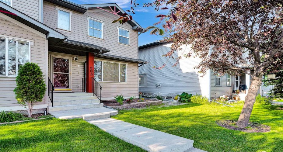 203 Covemeadow Crescent, Calgary, Alberta T3K6B1, 3 Bedroom Bedrooms, 0 ,2 BathroomBathrooms,Residential,For Sale,Covemeadow,0,A2325400
