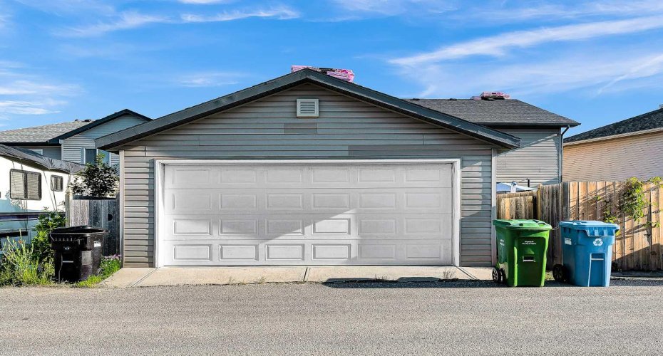 203 Covemeadow Crescent, Calgary, Alberta T3K6B1, 3 Bedroom Bedrooms, 0 ,2 BathroomBathrooms,Residential,For Sale,Covemeadow,0,A2325400