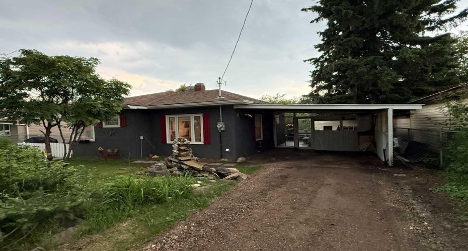 4703 47 Avenue, Myrnam, Alberta T0B 3K0, 1 Bedroom Bedrooms, 0 ,1 BathroomBathrooms,Residential,For Sale,47,0,A2325491
