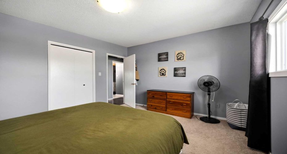 8A Arlington Bay, Calgary, Alberta T2H 2B2, 4 Bedroom Bedrooms, 0 ,2 BathroomBathrooms,Residential,For Sale,Arlington,0,A2325523