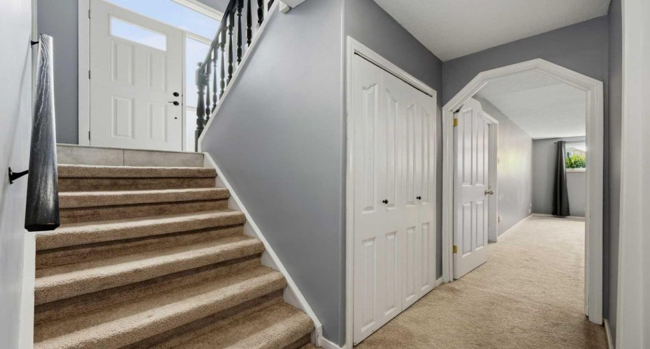 8A Arlington Bay, Calgary, Alberta T2H 2B2, 4 Bedroom Bedrooms, 0 ,2 BathroomBathrooms,Residential,For Sale,Arlington,0,A2325523