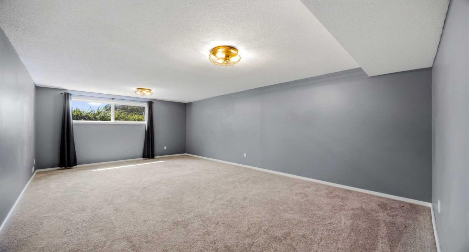 8A Arlington Bay, Calgary, Alberta T2H 2B2, 4 Bedroom Bedrooms, 0 ,2 BathroomBathrooms,Residential,For Sale,Arlington,0,A2325523