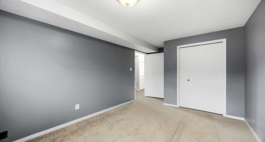 8A Arlington Bay, Calgary, Alberta T2H 2B2, 4 Bedroom Bedrooms, 0 ,2 BathroomBathrooms,Residential,For Sale,Arlington,0,A2325523