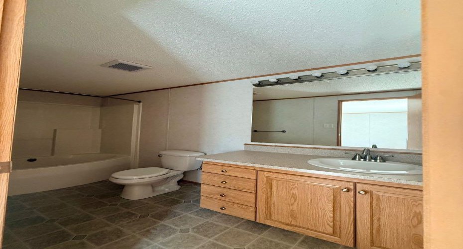 11001 103 Street, La Crete, Alberta T0H2H0, 3 Bedroom Bedrooms, 0 ,2 BathroomBathrooms,Residential,For Sale,103 Street,0,A2328361