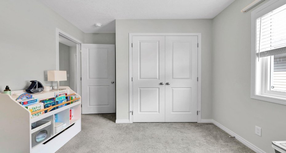 40 Legacy Glen Street, Calgary, Alberta T2X 3E2, 3 Bedroom Bedrooms, 0 ,3 BathroomBathrooms,Residential,For Sale,Legacy Glen,0,A2328362