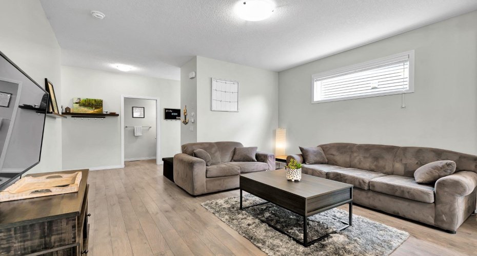 40 Legacy Glen Street, Calgary, Alberta T2X 3E2, 3 Bedroom Bedrooms, 0 ,3 BathroomBathrooms,Residential,For Sale,Legacy Glen,0,A2328362