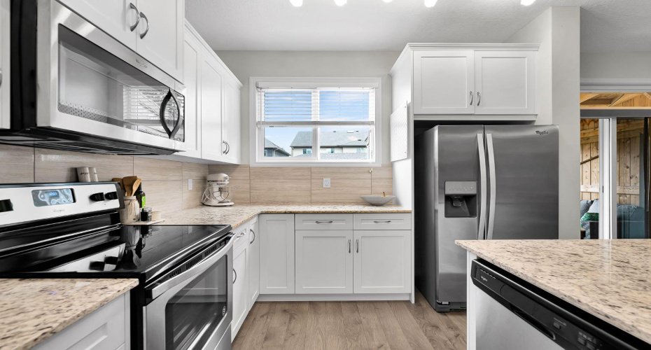 40 Legacy Glen Street, Calgary, Alberta T2X 3E2, 3 Bedroom Bedrooms, 0 ,3 BathroomBathrooms,Residential,For Sale,Legacy Glen,0,A2328362