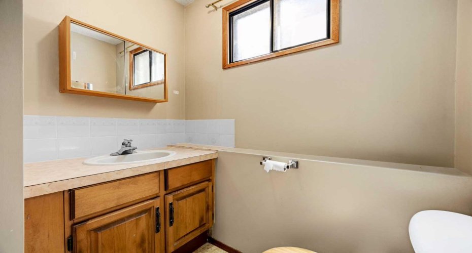 80 Macewan Drive, Calgary, Alberta T3K 2P7, 4 Bedroom Bedrooms, 0 ,3 BathroomBathrooms,Residential,For Sale,Macewan,0,A2325610