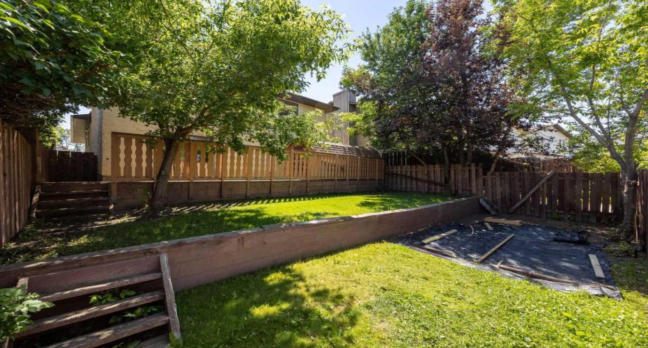 80 Macewan Drive, Calgary, Alberta T3K 2P7, 4 Bedroom Bedrooms, 0 ,3 BathroomBathrooms,Residential,For Sale,Macewan,0,A2325610