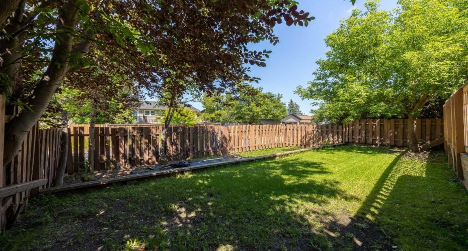 80 Macewan Drive, Calgary, Alberta T3K 2P7, 4 Bedroom Bedrooms, 0 ,3 BathroomBathrooms,Residential,For Sale,Macewan,0,A2325610